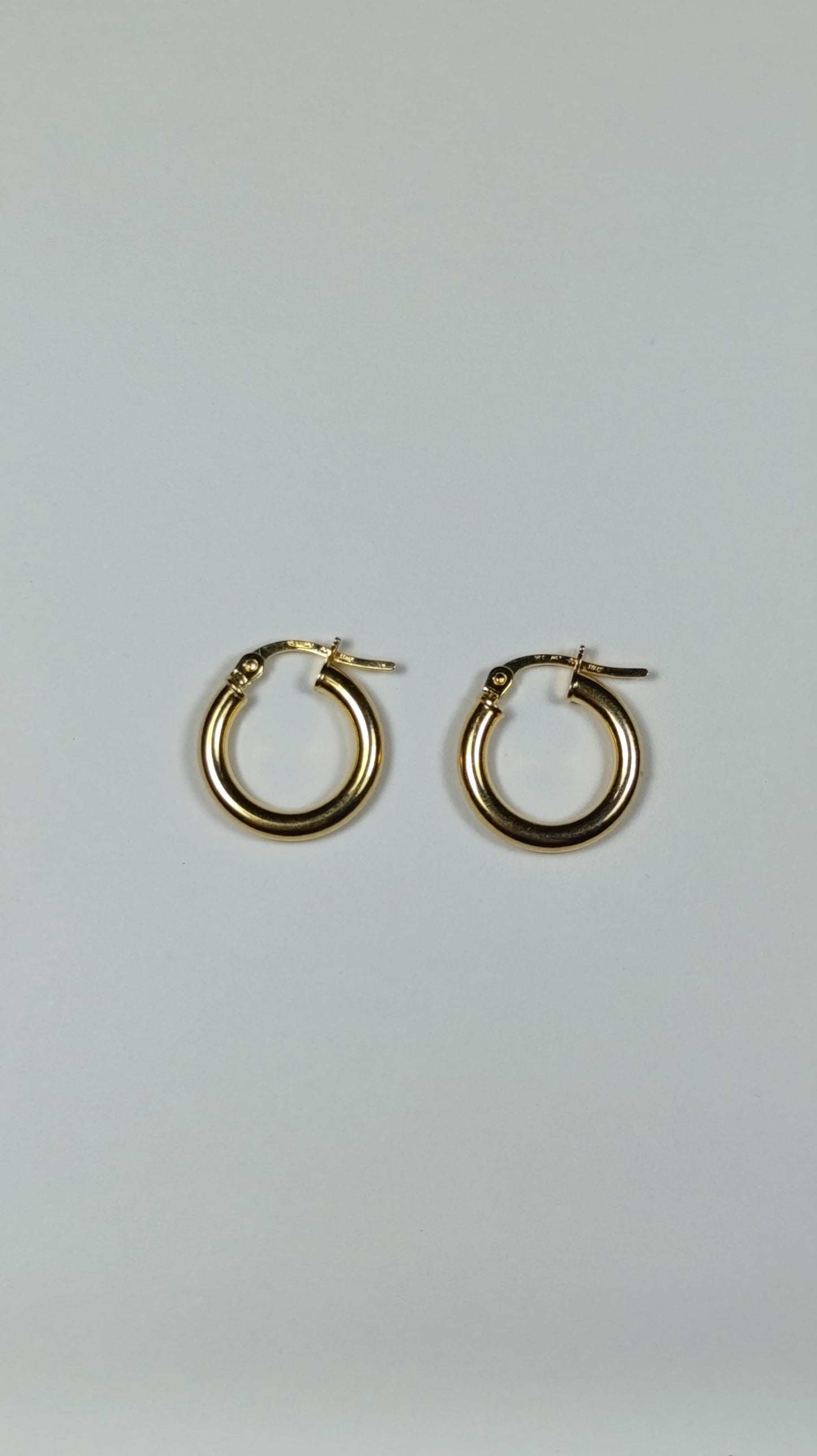 Aretes Argolla Oro Lisa 1.6x1.6 cm 2505 Are 952