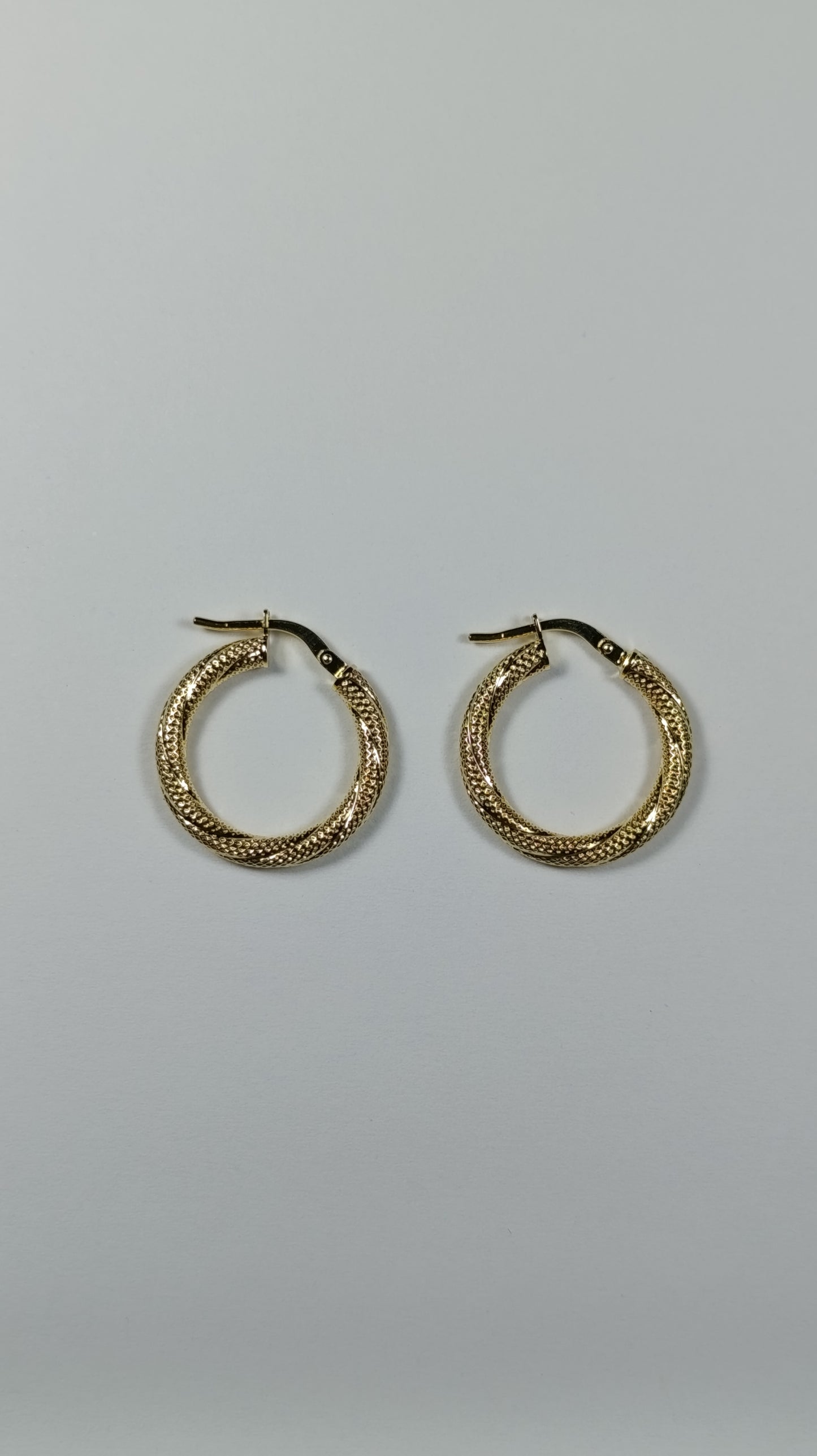 Aretes Argolla Oro Relieve de puntos 2.3x2.2 cm 2505 Are 765
