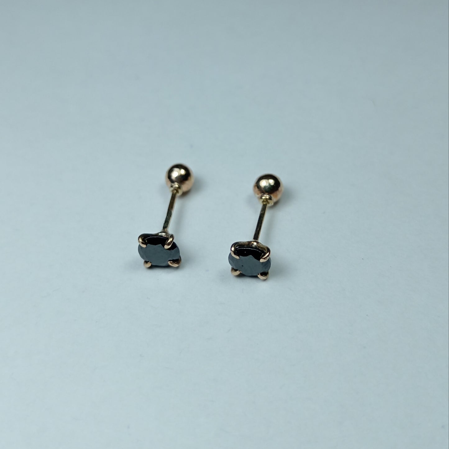 Aretes Oro Chispa Negra Are 639