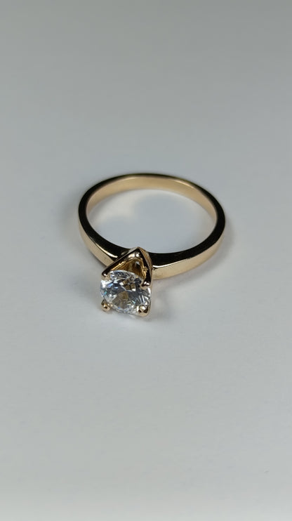 Anillo de oro chispa blanca 5.5sz 2507 Ani 934