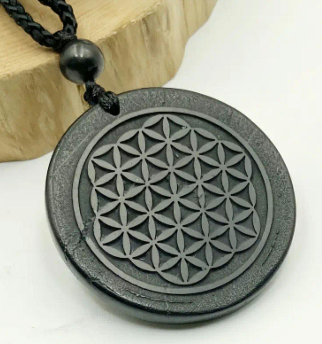 Collar Shungita EMF Flor de vida 3.5x3.5 cm 2509 Col 1319